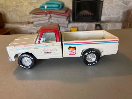 NYLINT TOY PICKUP TRUCK