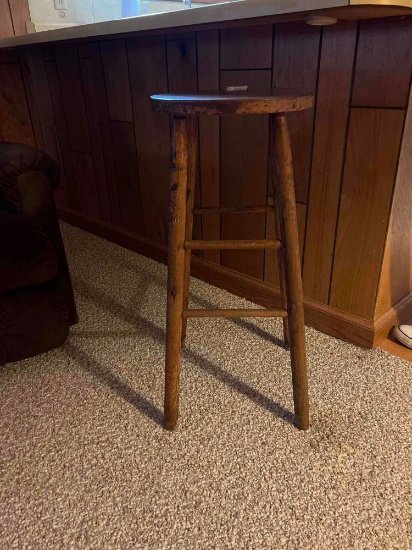 BAR STOOL