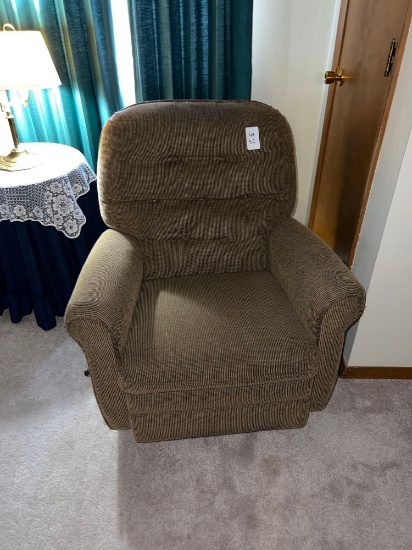 BROWN RECLINER