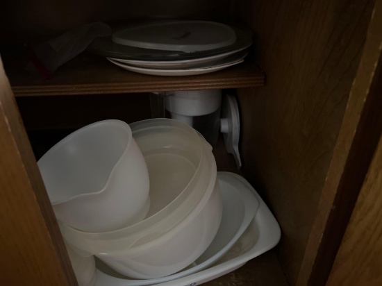 BOTTOM CABINET CONTENTS; BAKEWARE