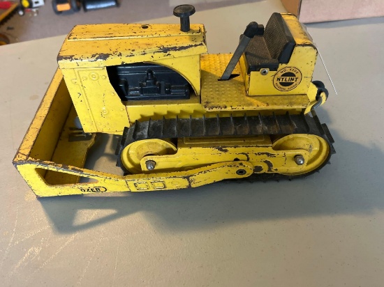 antique nylint bulldozer