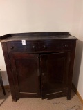 ANTIQUE HUTCH