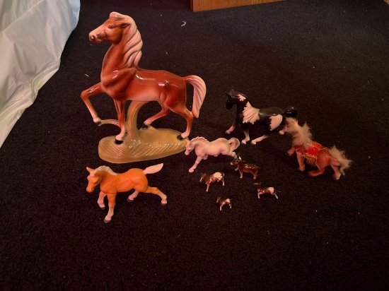 HORSE FIGURE COLLECTION