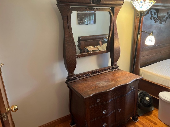 ANTIQUE 3 PC BEDROOM SET