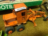 VINTAGE MAC TOY ROAD GRADER