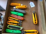 FLAT OF UTILITY KNIVES