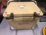 20 QUART COOLER