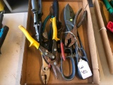 FLAT OF SHEET METAL SHEARS