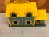 VINTAGE FISHER PRICE HOUSE