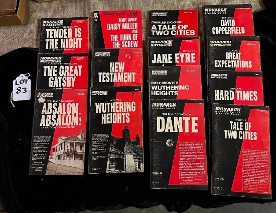 LOT OF MONARCH NOTES AND STUDY GUIDE BOOKS