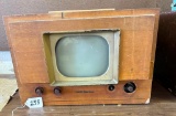 RCA VICTOR TELEVISION MODEL 8-T-241