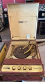COLUMBIA STEREOPHONIC MODEL C1014-T RECORD TURNTABLE