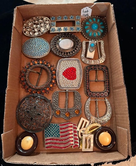 FLAT LOT OF BELT BUCKLES