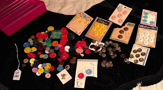 LOT OF VARIOUS BUTTONS