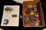 FLAT LOT OF BELT BUCKLES