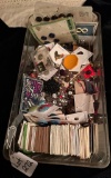 CONTAINER OF VARIOUS BUTTONS & BLANK CARDS