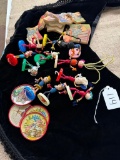 LOT OF SMALL TOYS, PUZZLE PIECES & MORE