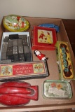 Children's games, dominos, tin toys, etc.