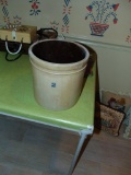 2 Gallon crock