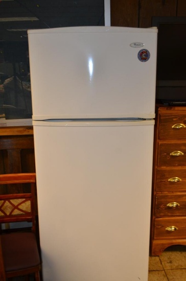 Whirlpool fridge and freezer with ice maker