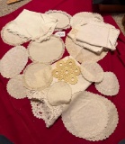 FLAT LOT OF VINTAGE WHITE DOILIES & MORE