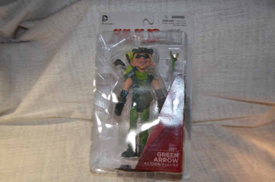 DC Collectibles MAD Alfred E. Neuman As Green Arrow Action Figure