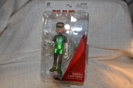 DC Collectibles MAD Alfred E. Neuman As Green Lantern Action Figure