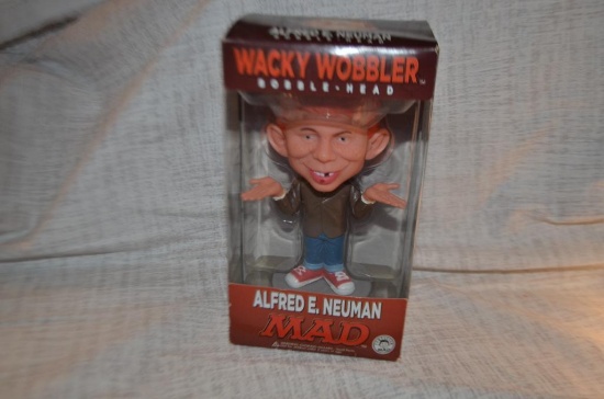MAD Wacky Wobbler Bobble Head Alfred E. Neuman
