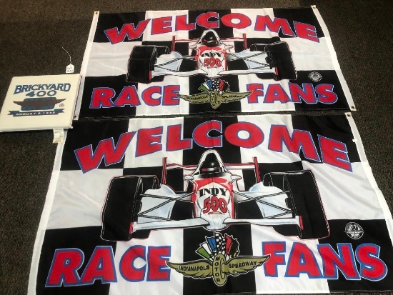 BRICKYARD 400 FLAGS AND SEAT CUSHION