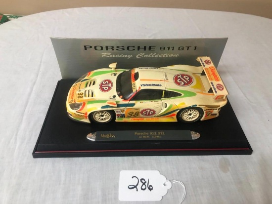 MAISTO PORSCHE 911 GT1 LEMANS CAR