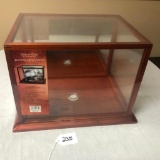 DISPLAY CASE 11.5X15.6X11.6 (NEW)