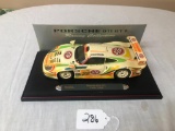MAISTO PORSCHE 911 GT1 LEMANS CAR