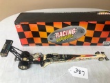 MIKE DUNN ACTION TOP FUEL DRAGSTER