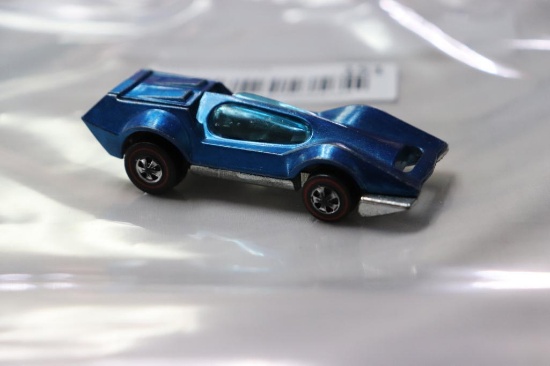 Hot Wheels red line