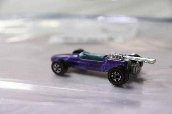 Hot Wheels red line