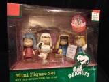 Peanuts, Mini Figure Set w/ Fold-Out Stage