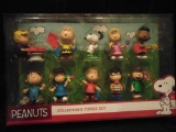 Peanuts, The Gang's All Here' Figure Set