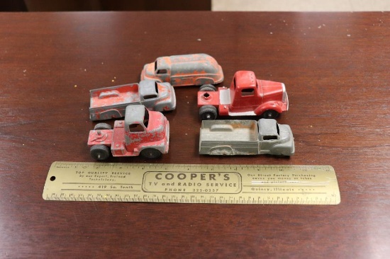 Quanity of vintage toy cars to include Tootsie