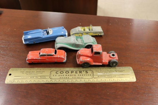 Quanity of vintage toy cars to include Tootsie