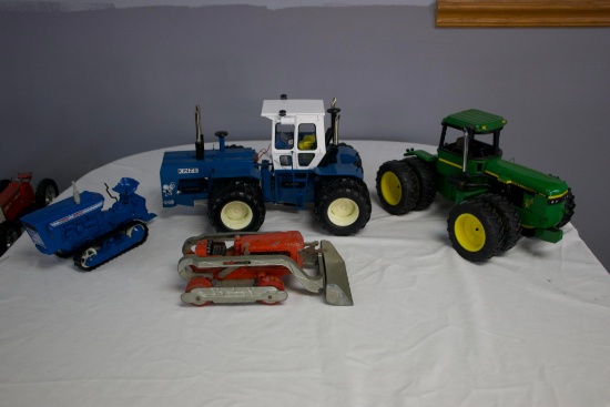 HUGE QUALITY & RARE FARM TOY AUCTION