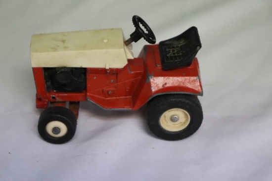 Vintage Allis Chalmers Lawn mower