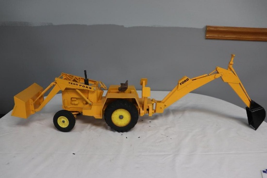 Ertl Ford 7500 Bacoe 1/12 scale Die-Cast
