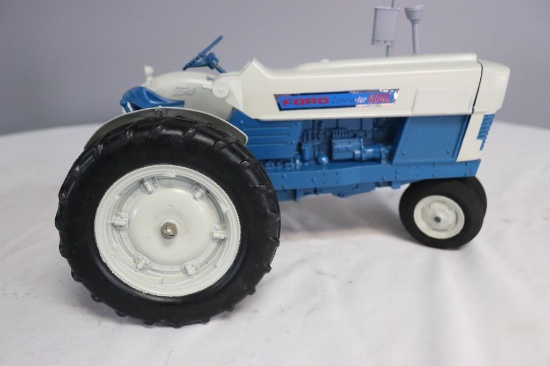 Vintage Hubley Ford Commander 6000 1/12 scale Die-Cast Tractor