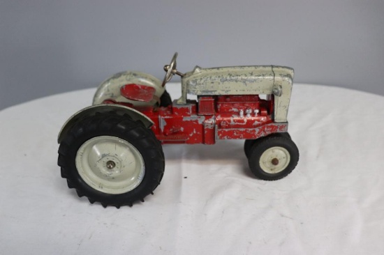Vintage Hubley Kiddie Toy 1/12 scale Die-Cast Tractor