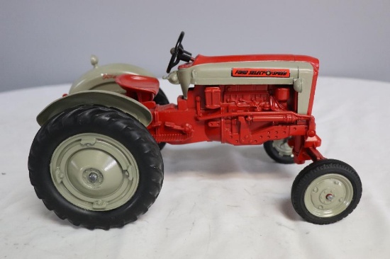 Vintage Hubley Ford Select Ospeed 1/16 scale Die-Cast