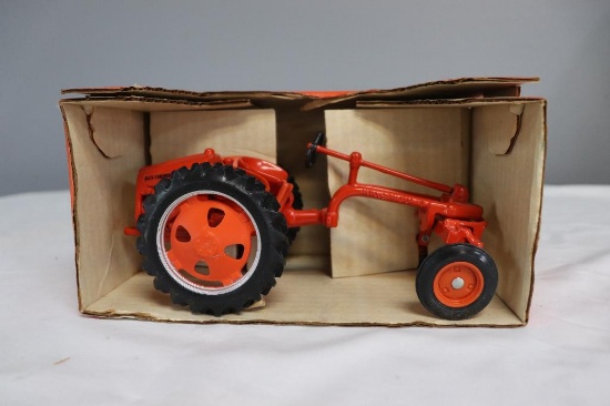 Scale Models AC G 1/16 Scale Die-Cast Tractor