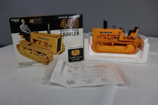 Ertl John Deere 440 Crawler 1/16 Scale Die-Cast