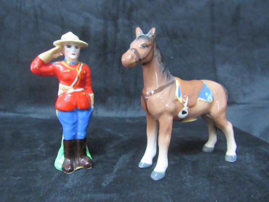 Vintage An Enterprise Exclusive Toronta Canada Canadian Mountie and Horse Set Japan SP Shakers