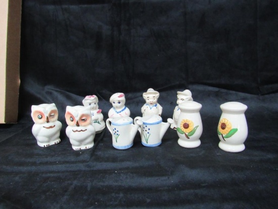 Lot of 5 Shawnee SP Shakers