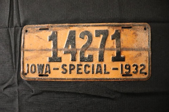 Iowa Special-1932 Metal License Plate